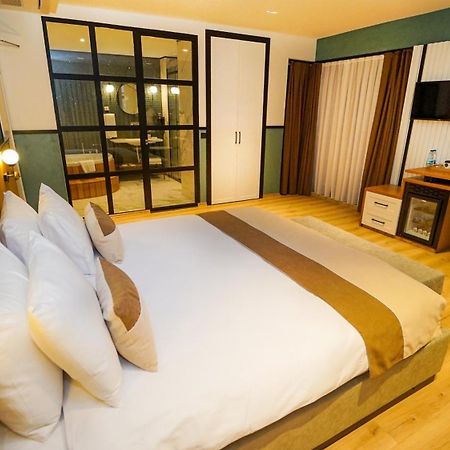 Fragments Hotel Истанбул Екстериор снимка